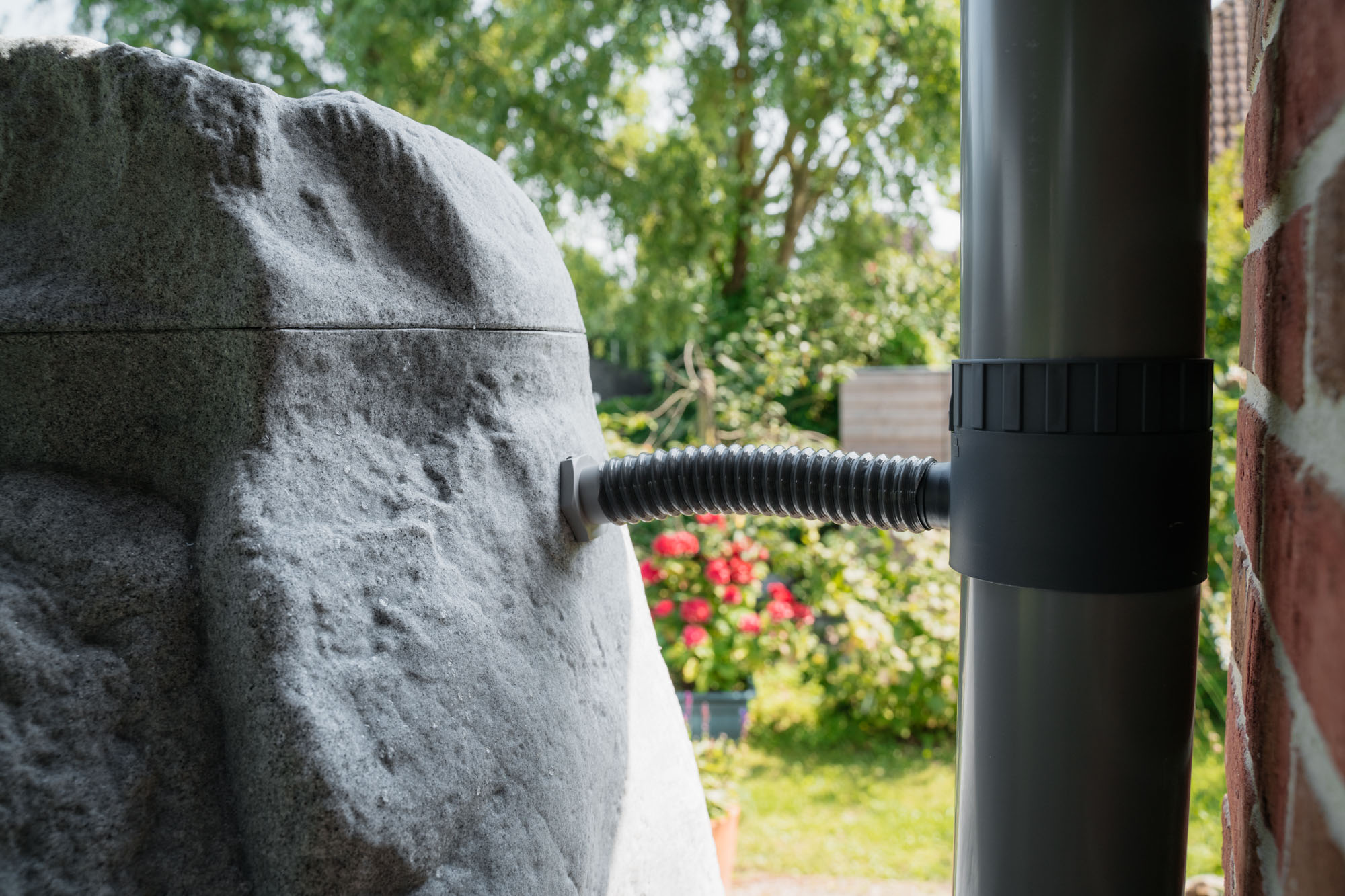 Beispiel des retomaten und wie er am dekor regenspeicher angebracht werden kann